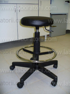 Табурет  с регулируемой высотой для низких и высоких столов с кольцевой опорой для ног